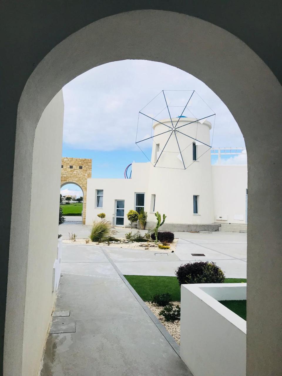 Wavebreeze Villas Paphos Exterior photo